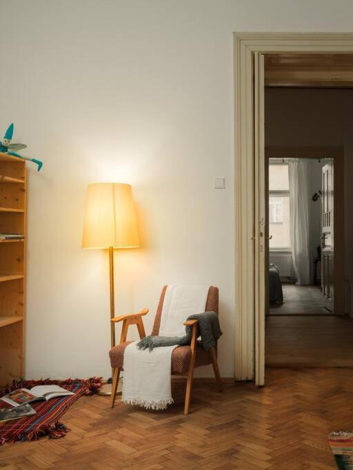 Artisan & Old-timey 2 Bedrooms * Praga
