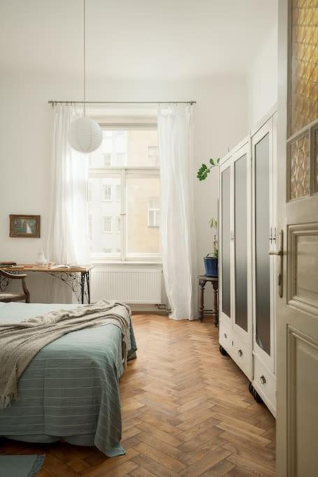 Artisan & Old-timey 2 Bedrooms Appartamento